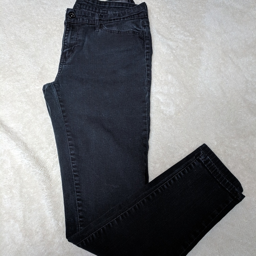 LEVI STRAUSS & CO Black Skinny Jeans sz 10